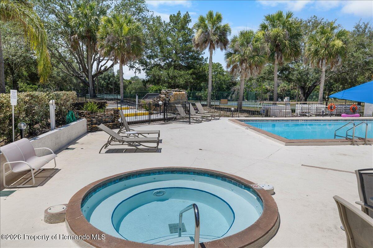 6653 River Run Boulevard