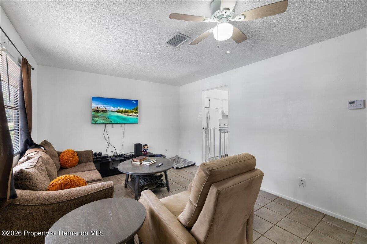 3135 S Lantana Way