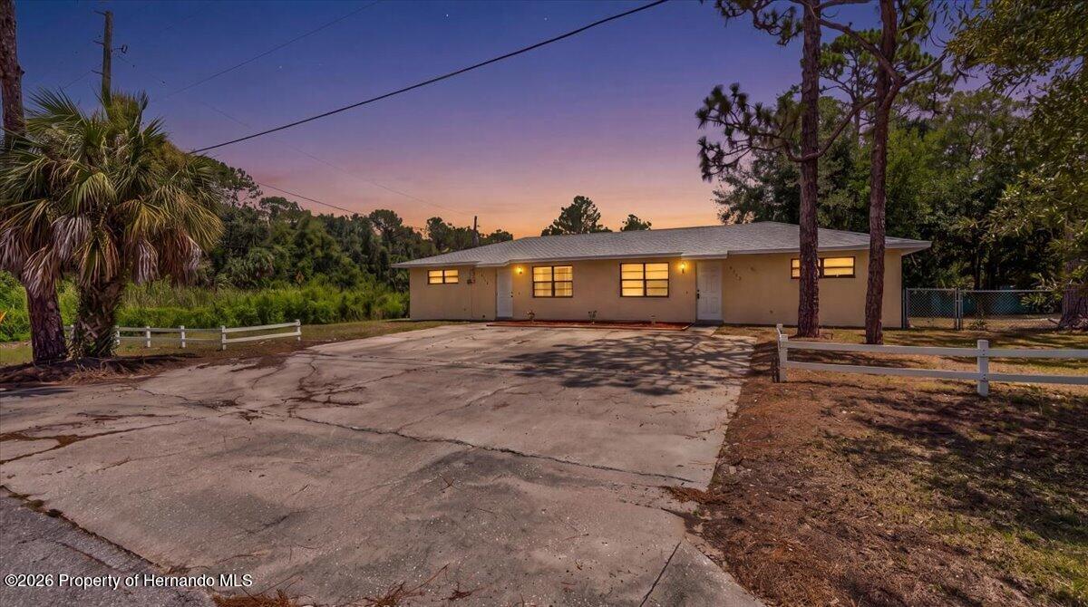 3135 S Lantana Way