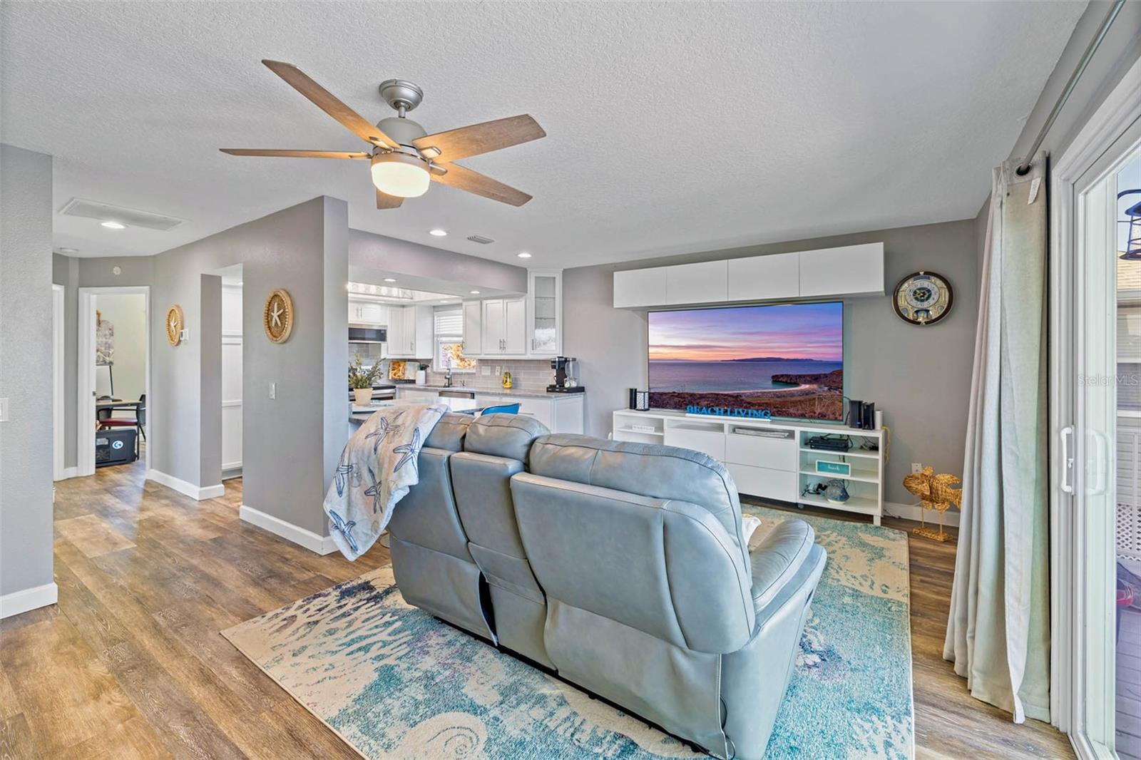 3357 MANGROVE DR