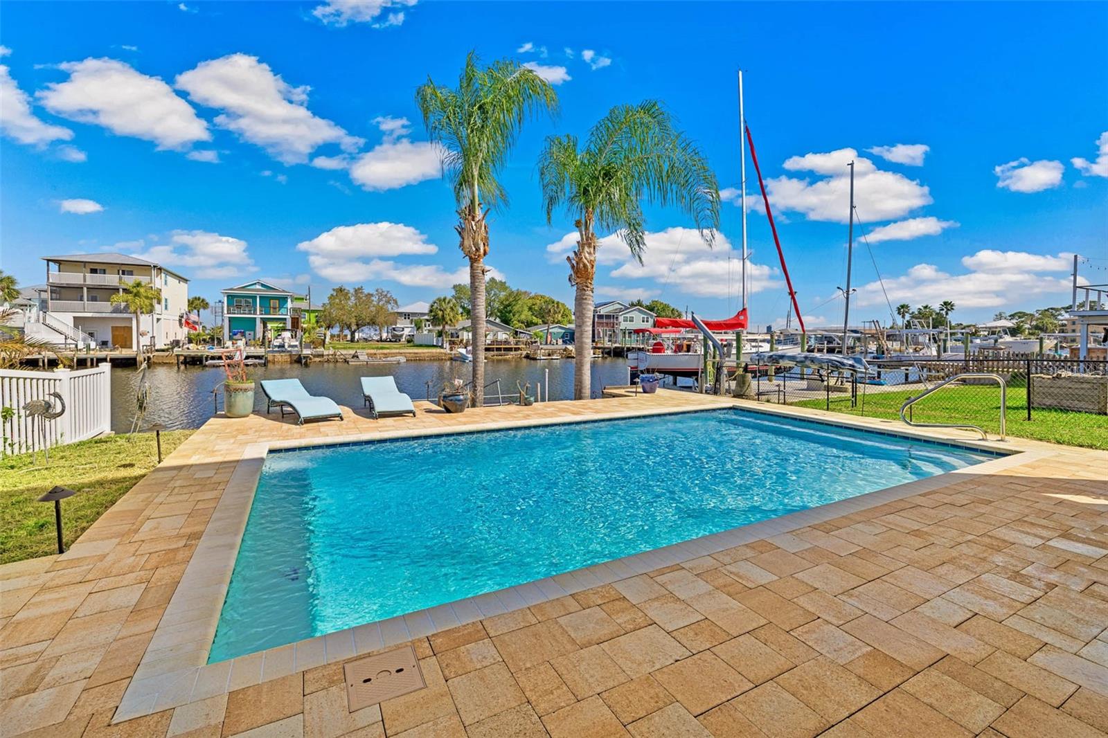 3357 MANGROVE DR