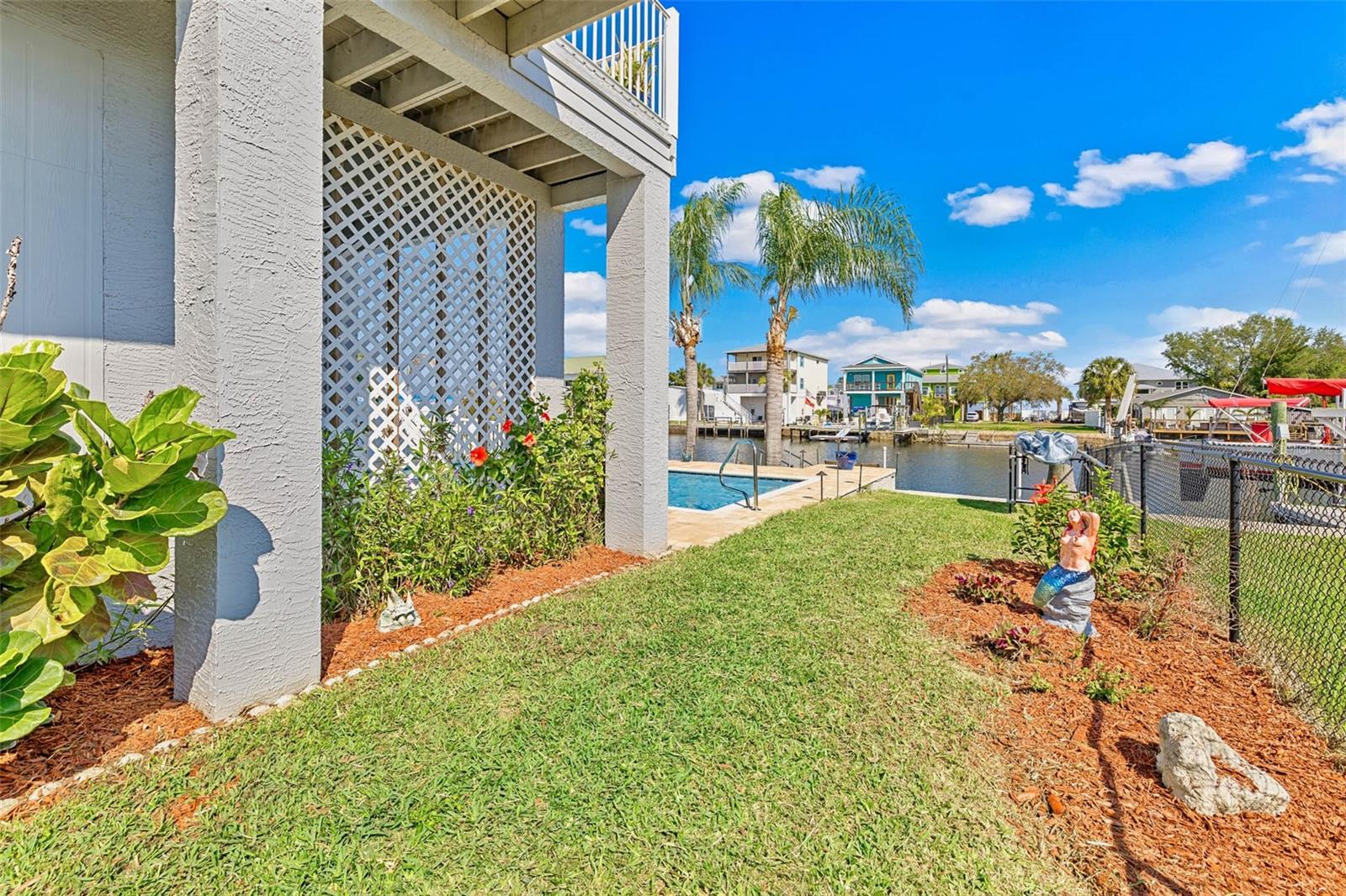 3357 MANGROVE DR