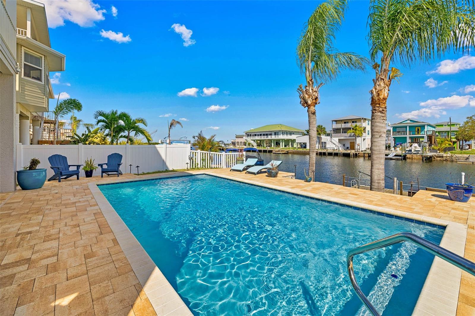 3357 MANGROVE DR