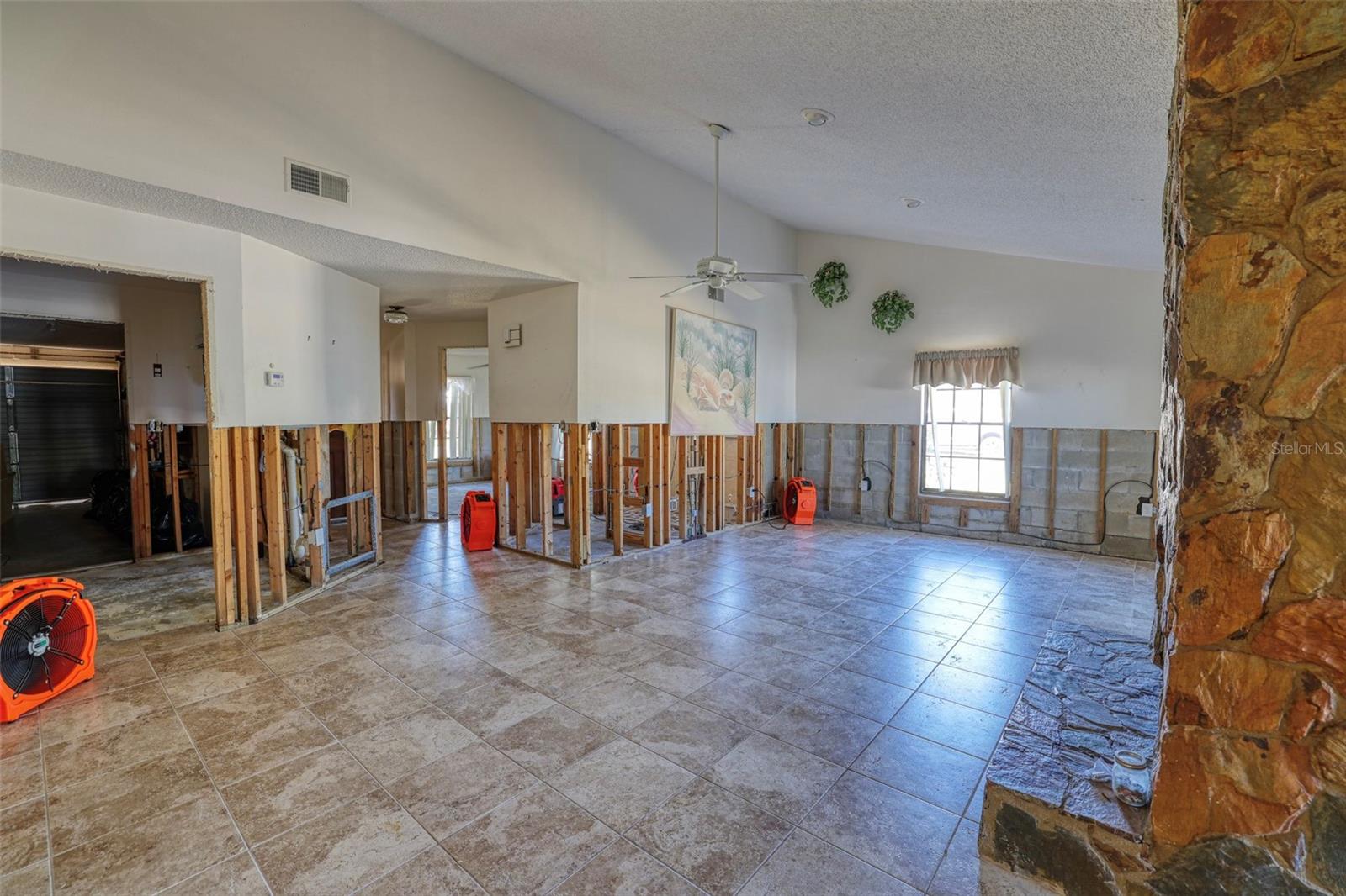 4280 TAHITI DR