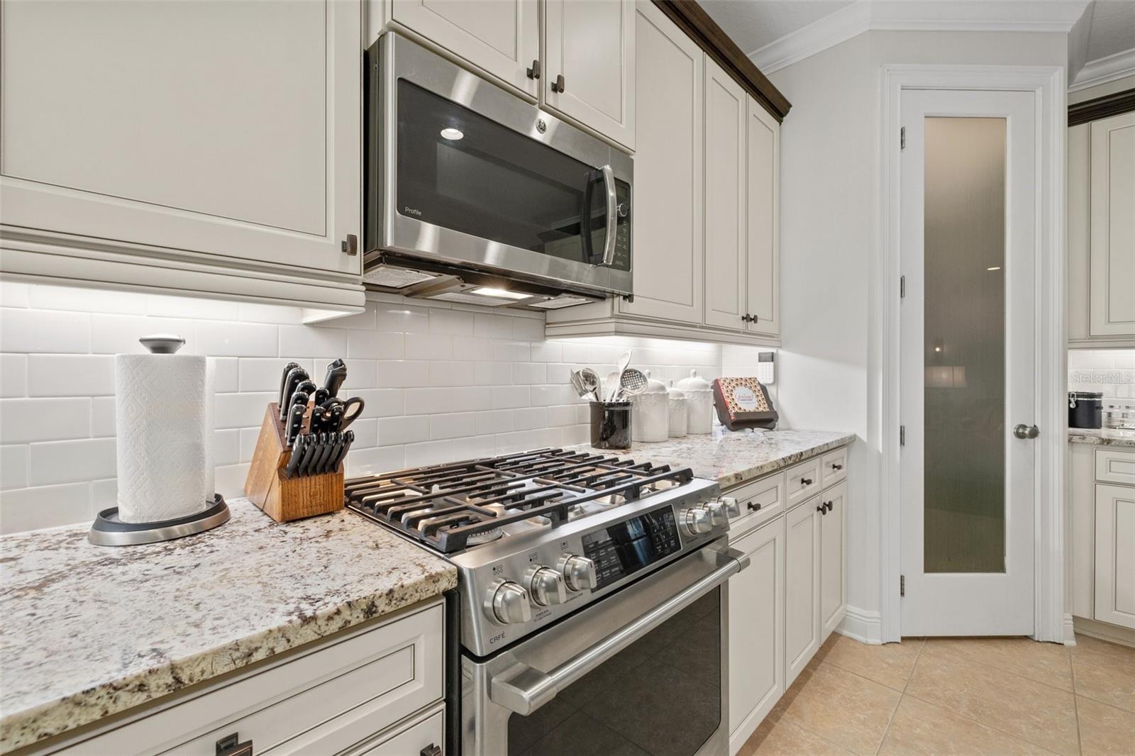 4820 SOUTHERN VALLEY LOOP