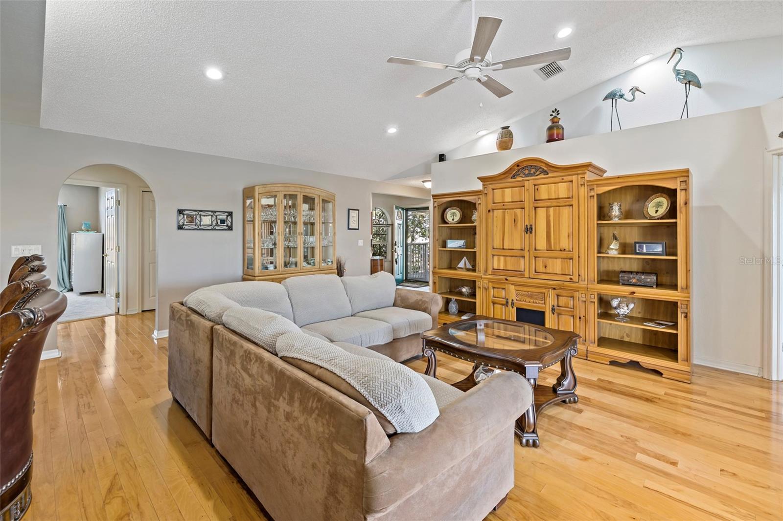 4395 FLEXER DR