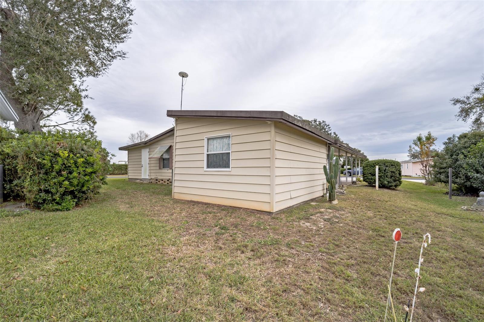 6055 GRAND OAKS DR SE