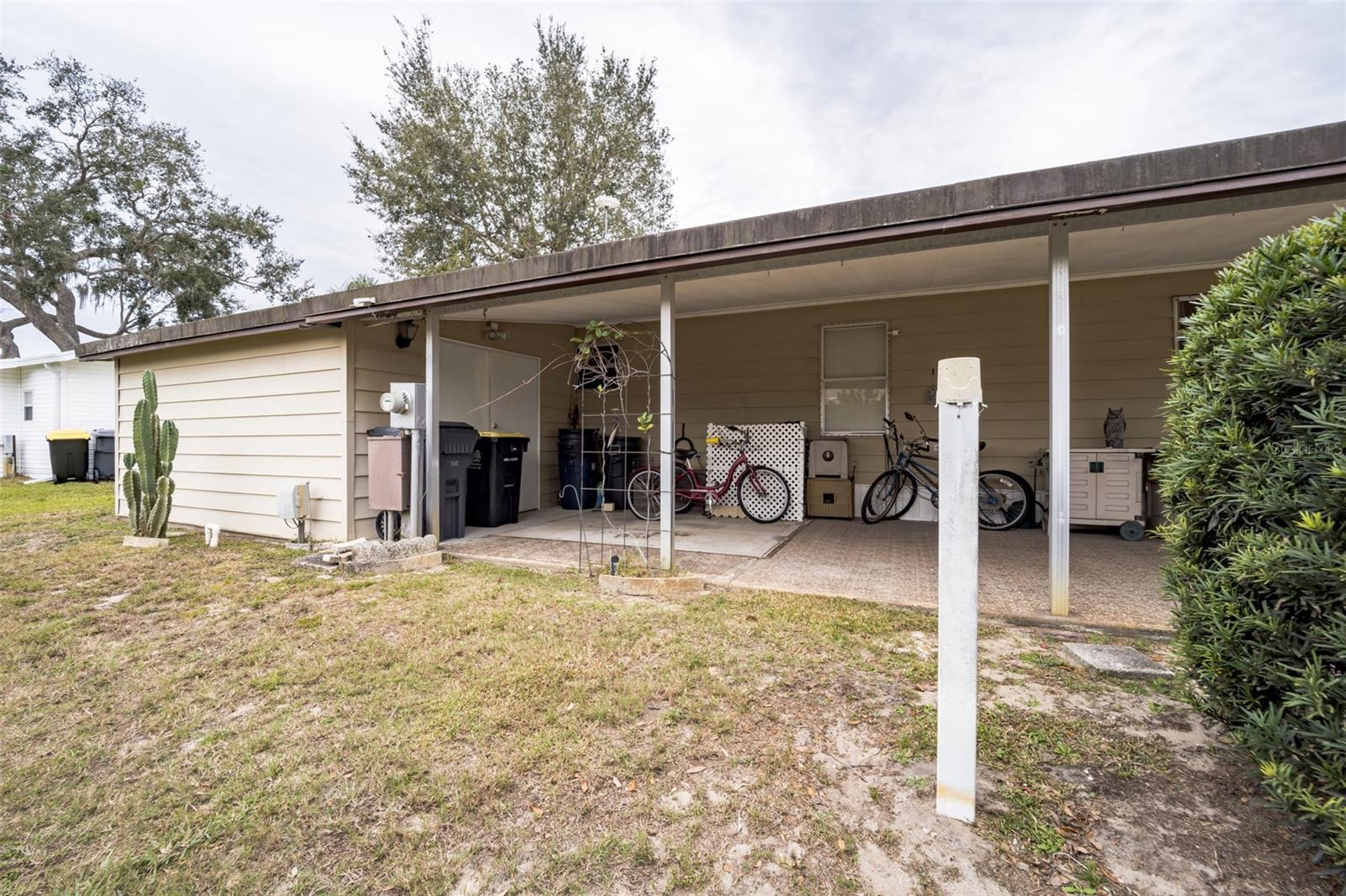 6055 GRAND OAKS DR SE