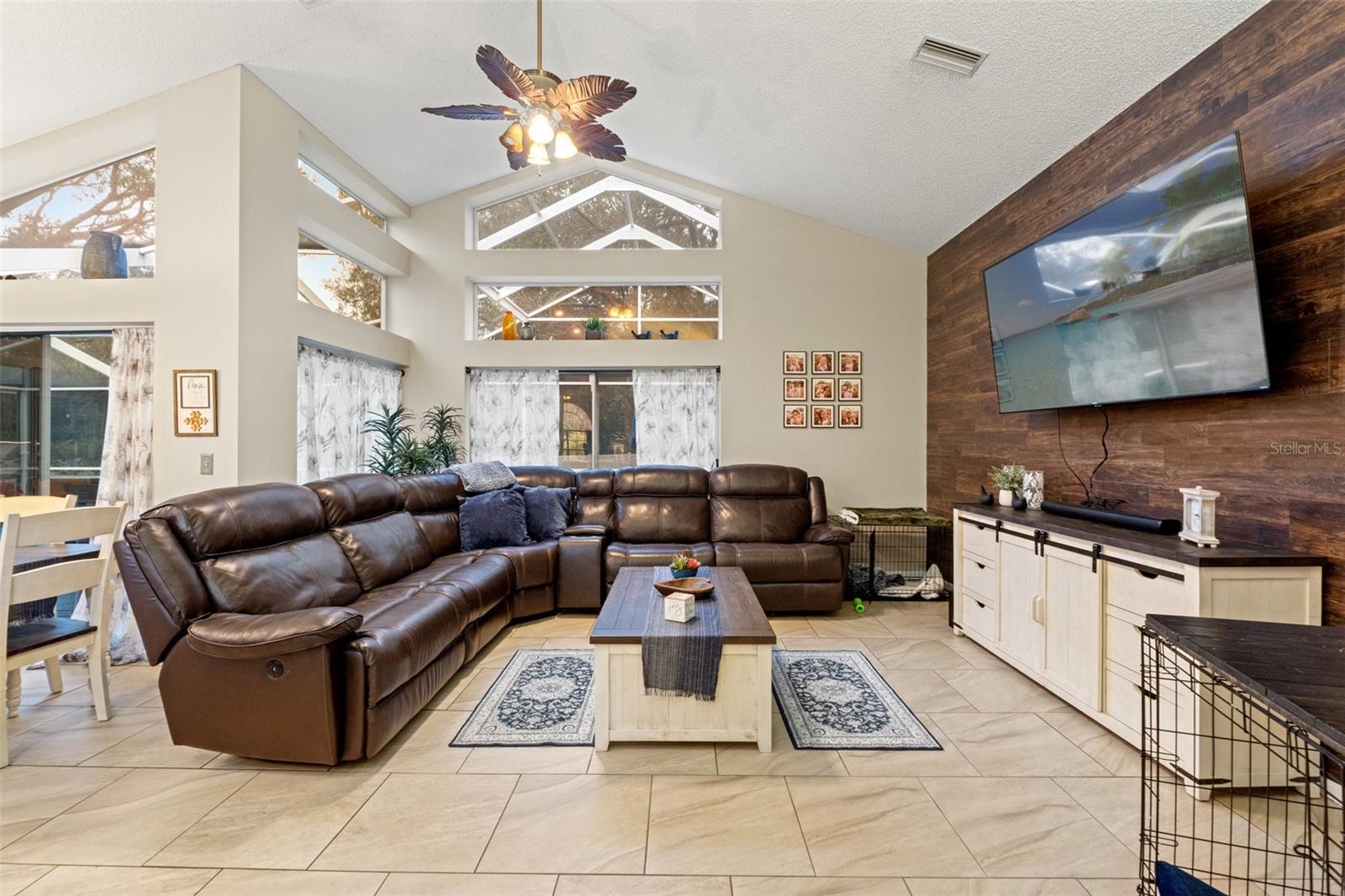 8535 DELAWARE DR
