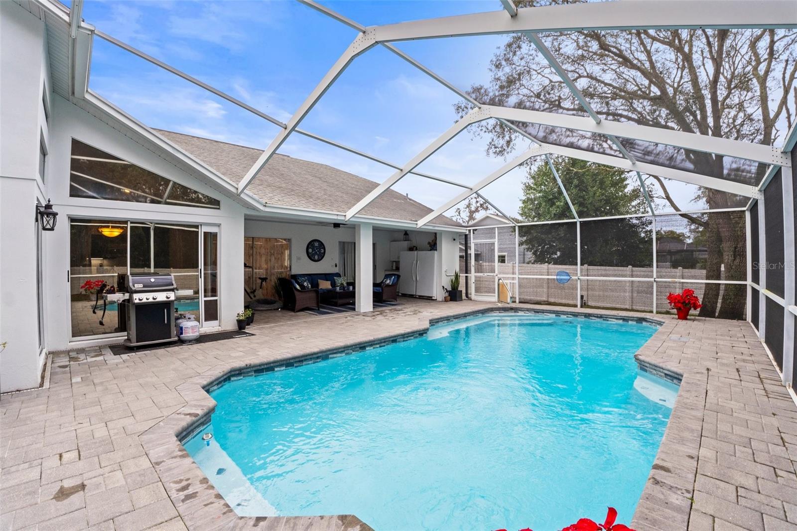 8535 DELAWARE DR