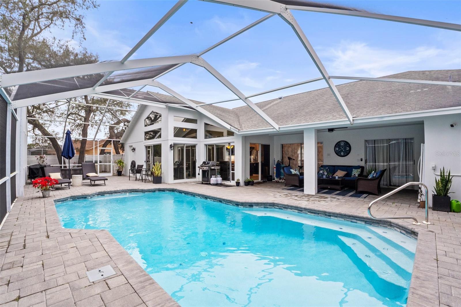 8535 DELAWARE DR