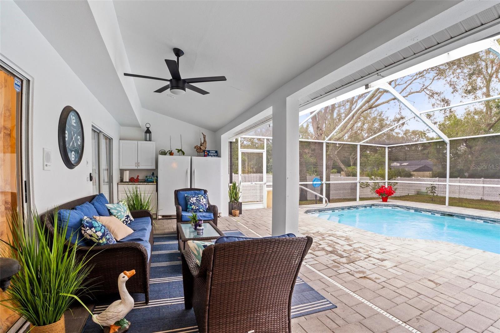 8535 DELAWARE DR