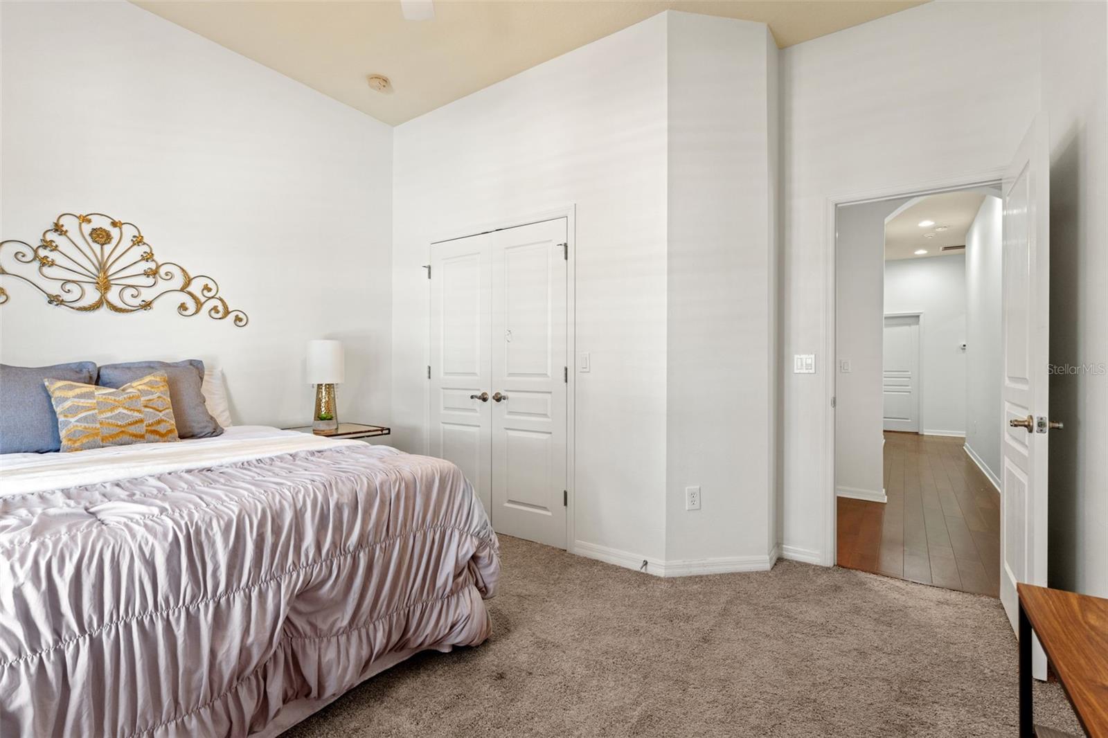 5748 SUMMIT VIEW DR