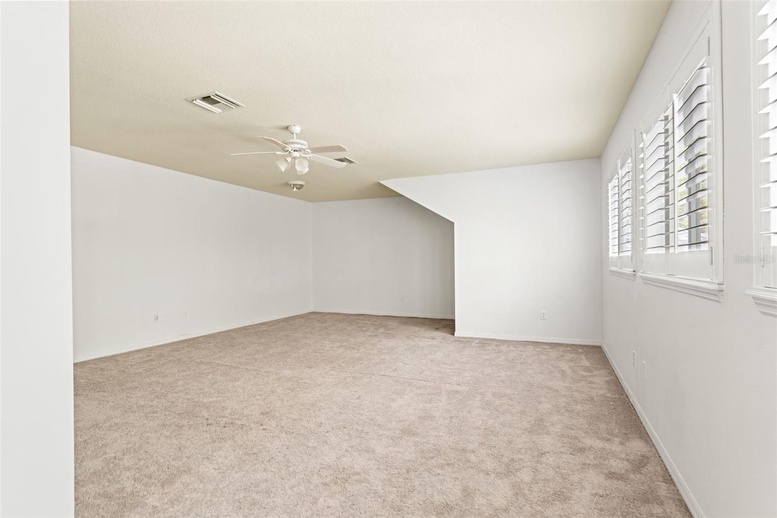 5748 SUMMIT VIEW DR