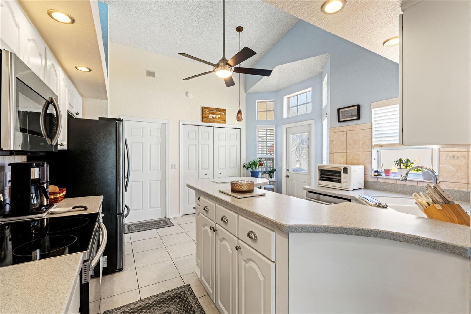 9375 FRENCH QUARTERS CIR