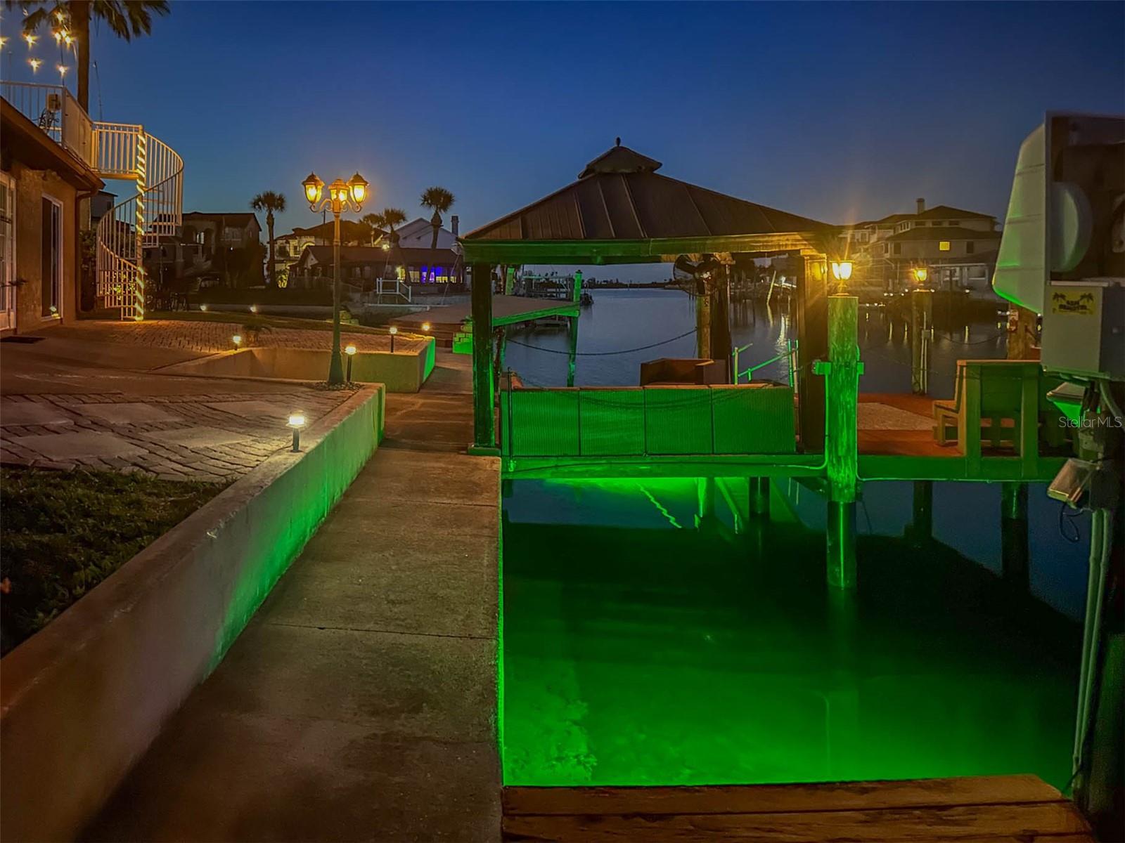 3085 BAYFRONT CIR