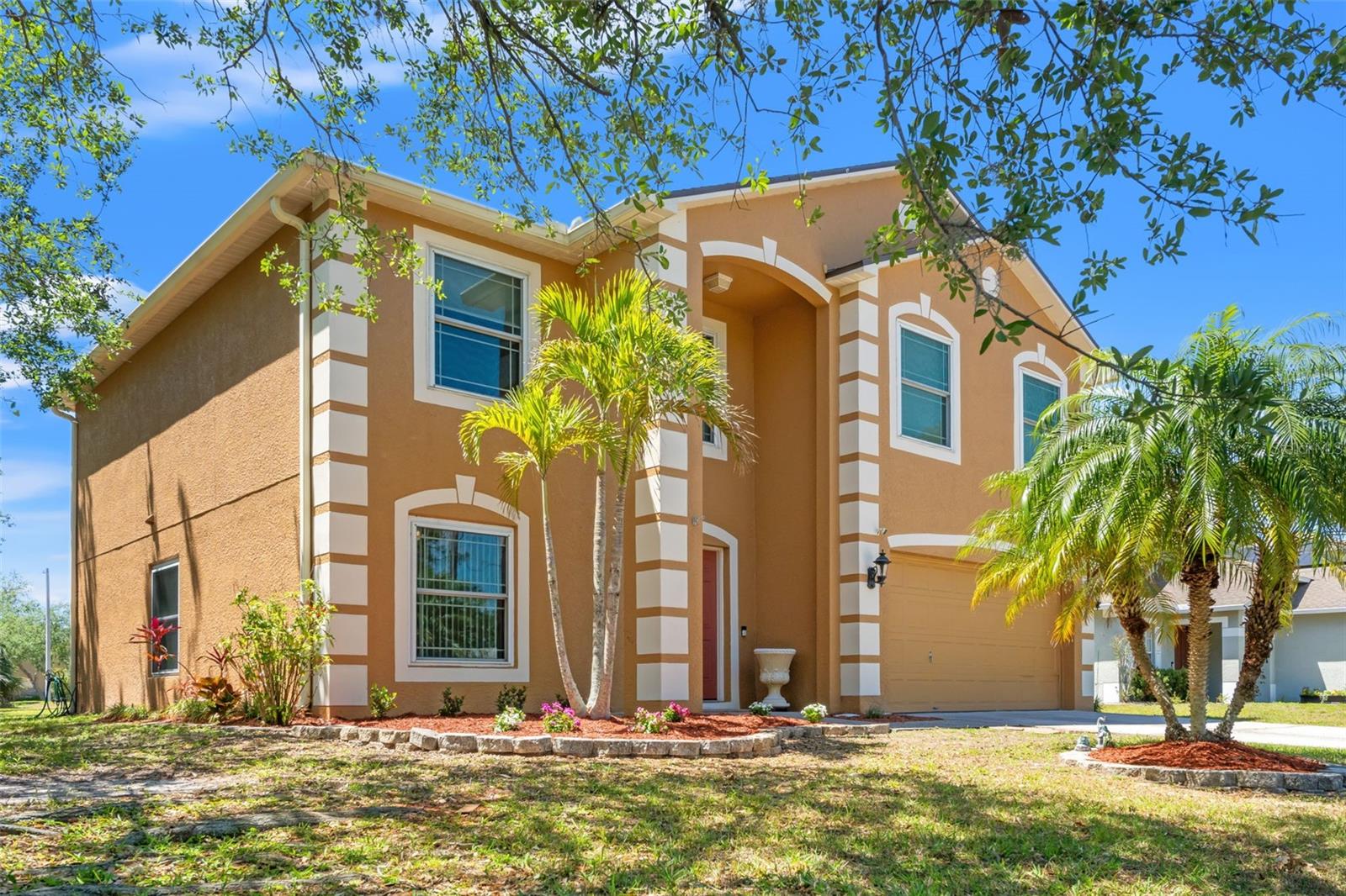 7102 W CREEK DR