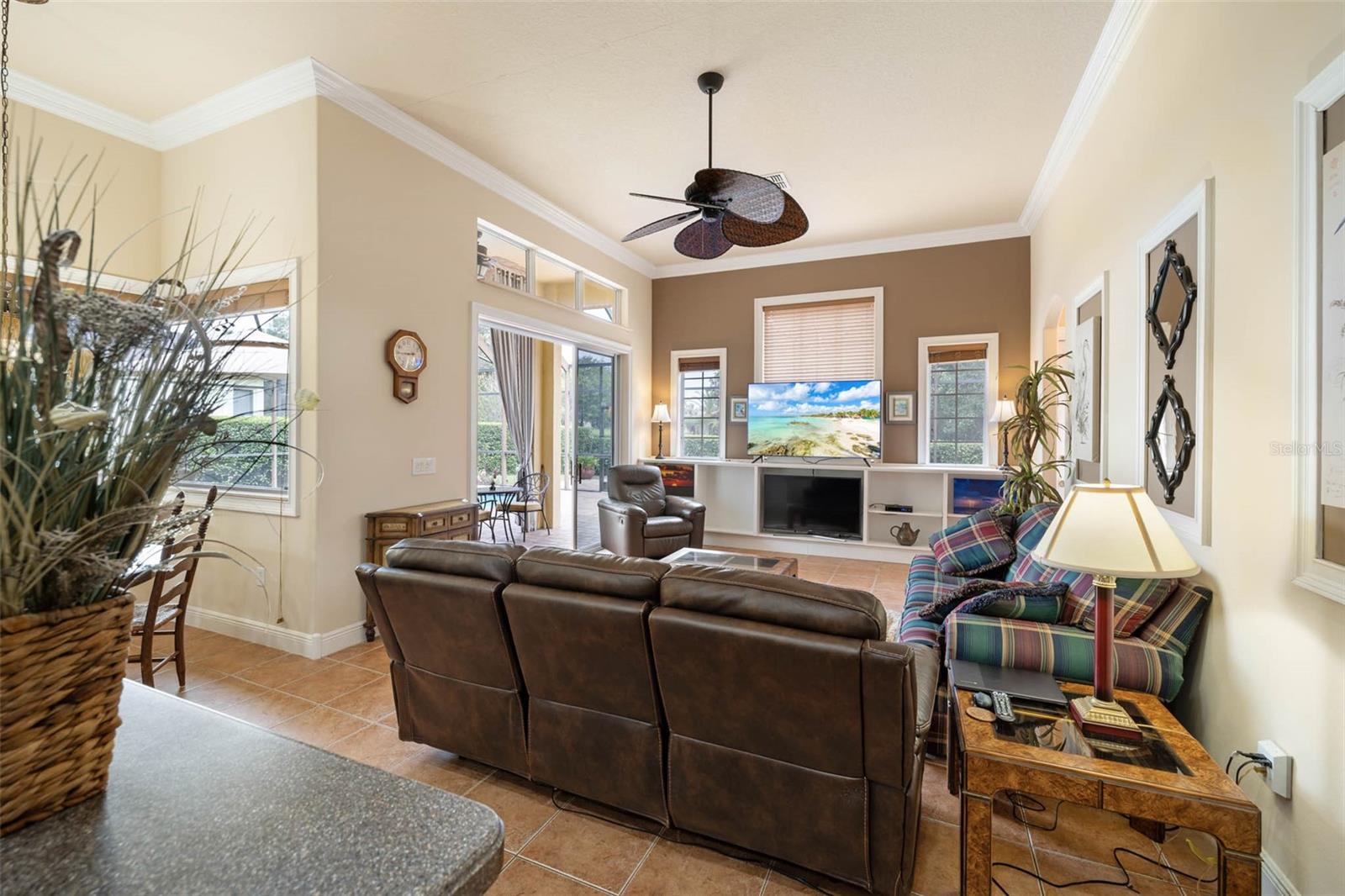 8308 MOBILE CIR