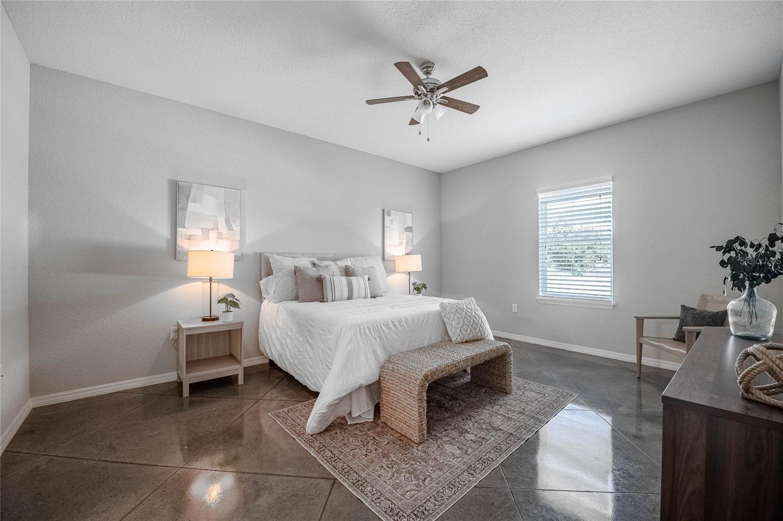 3184 WHISPERING TRAILS AVE