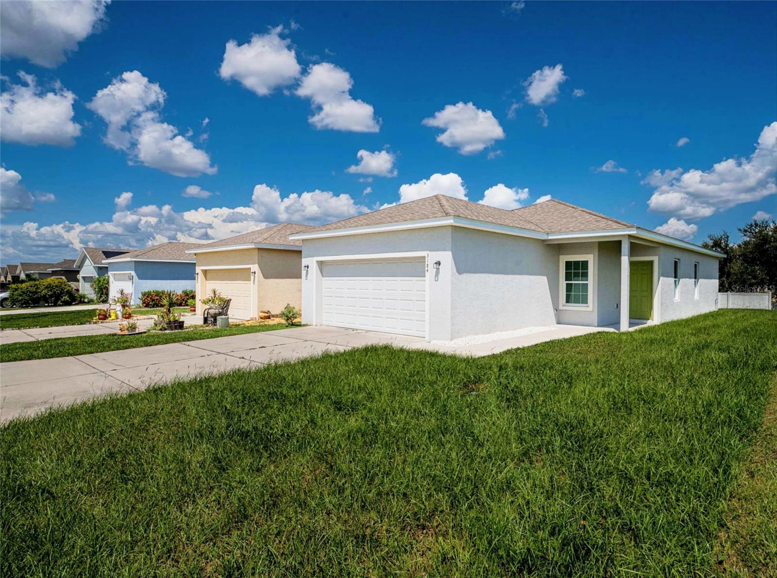 3184 WHISPERING TRAILS AVE