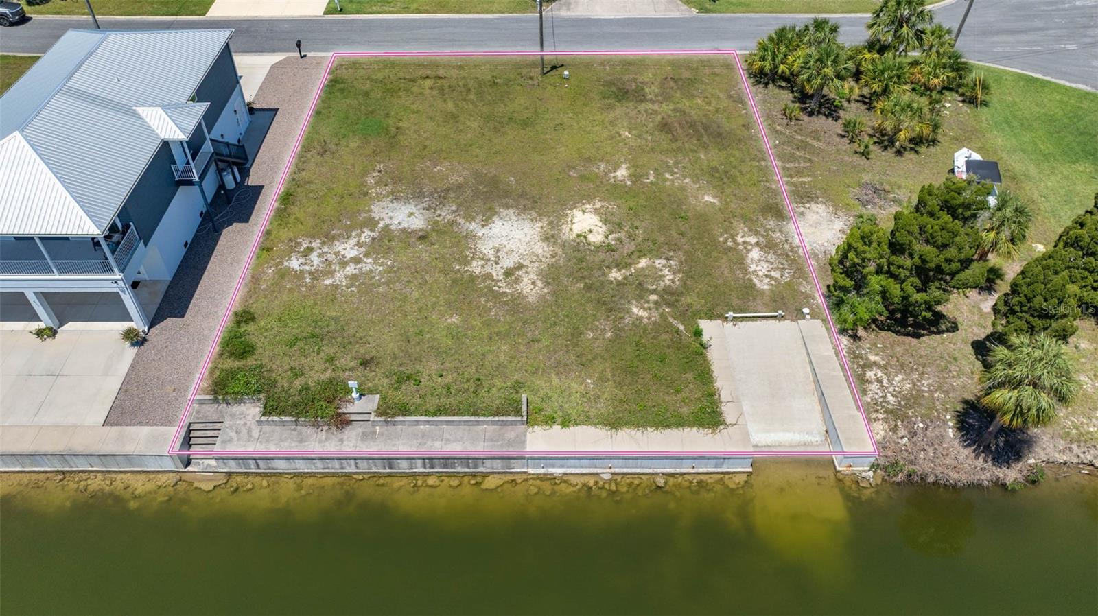 3398 & 3400 FERNLEAF DR