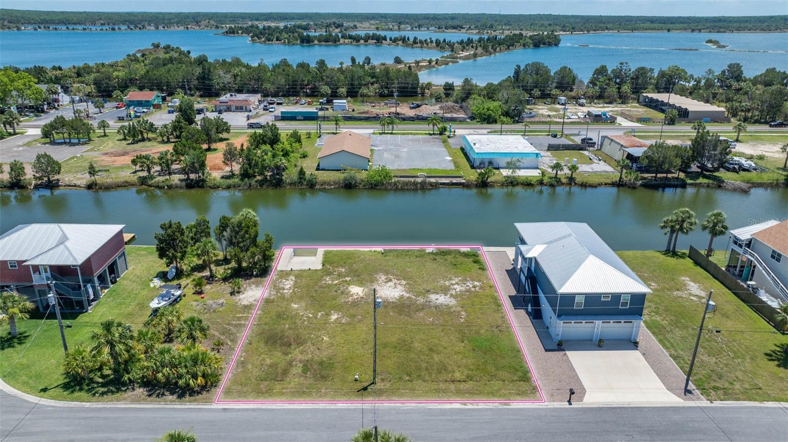 3398 & 3400 FERNLEAF DR
