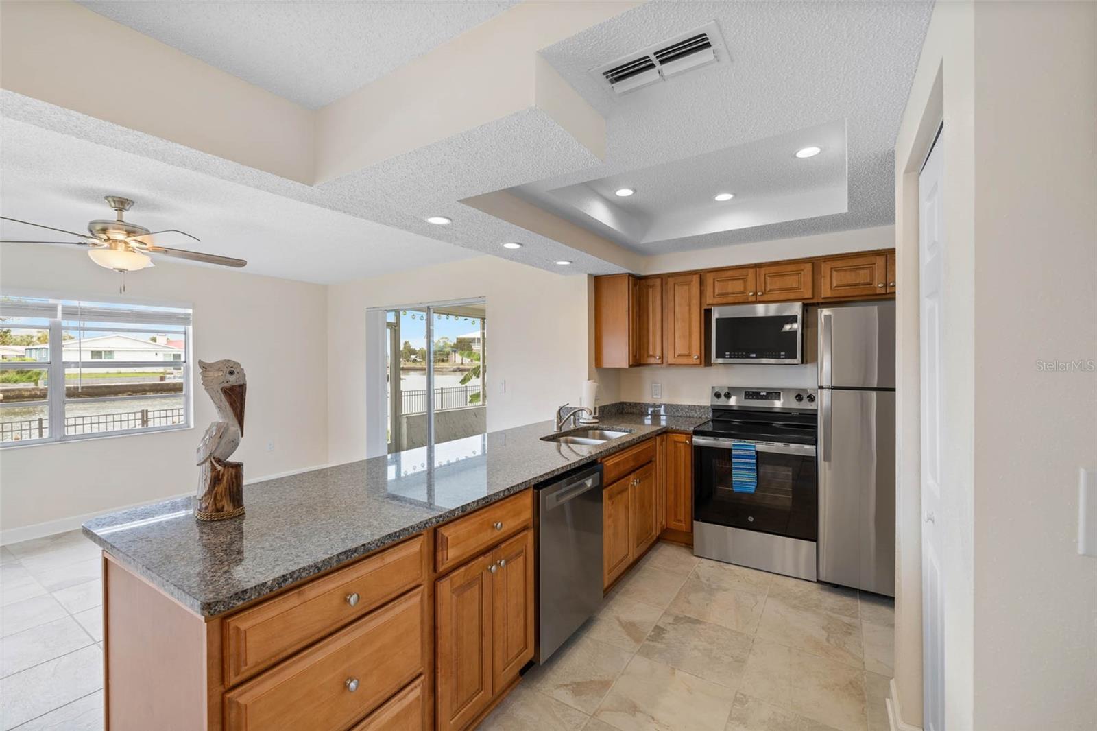 4976 CEDARBROOK LN