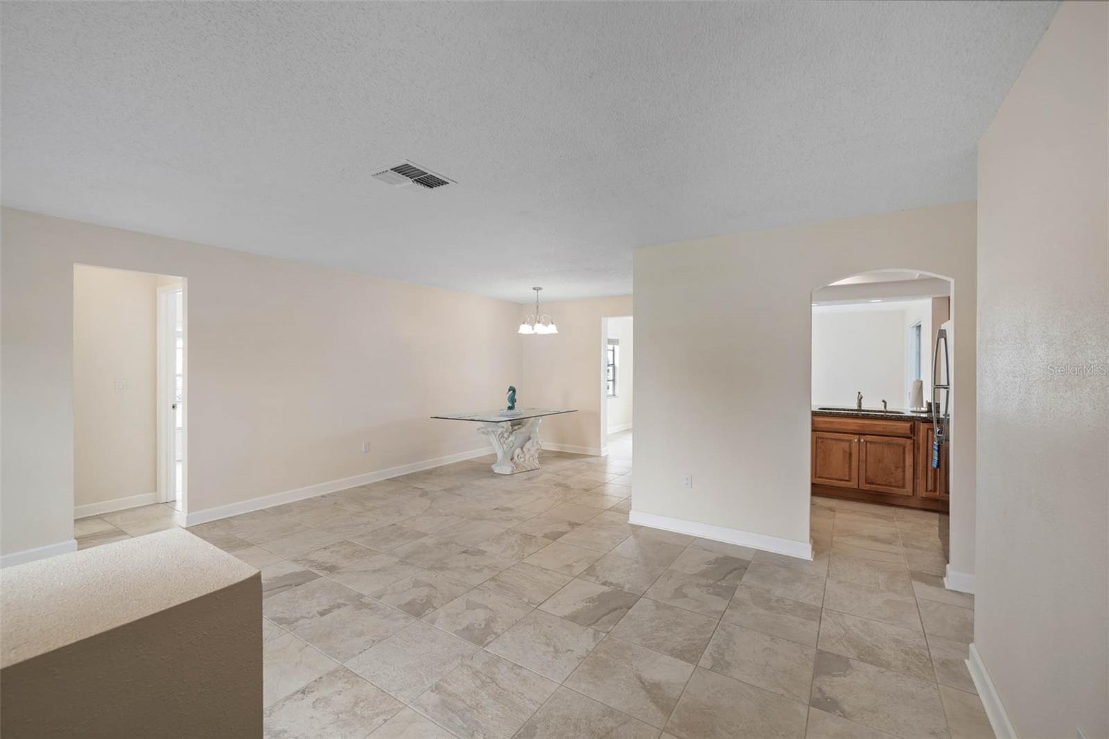 4976 CEDARBROOK LN