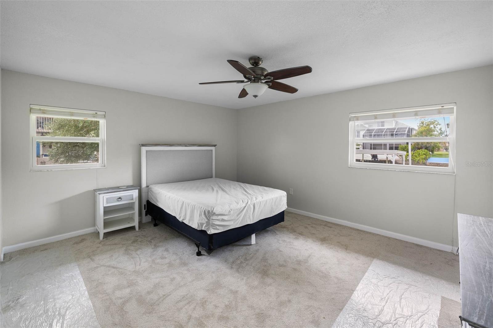 4299 BELLAIRE DR