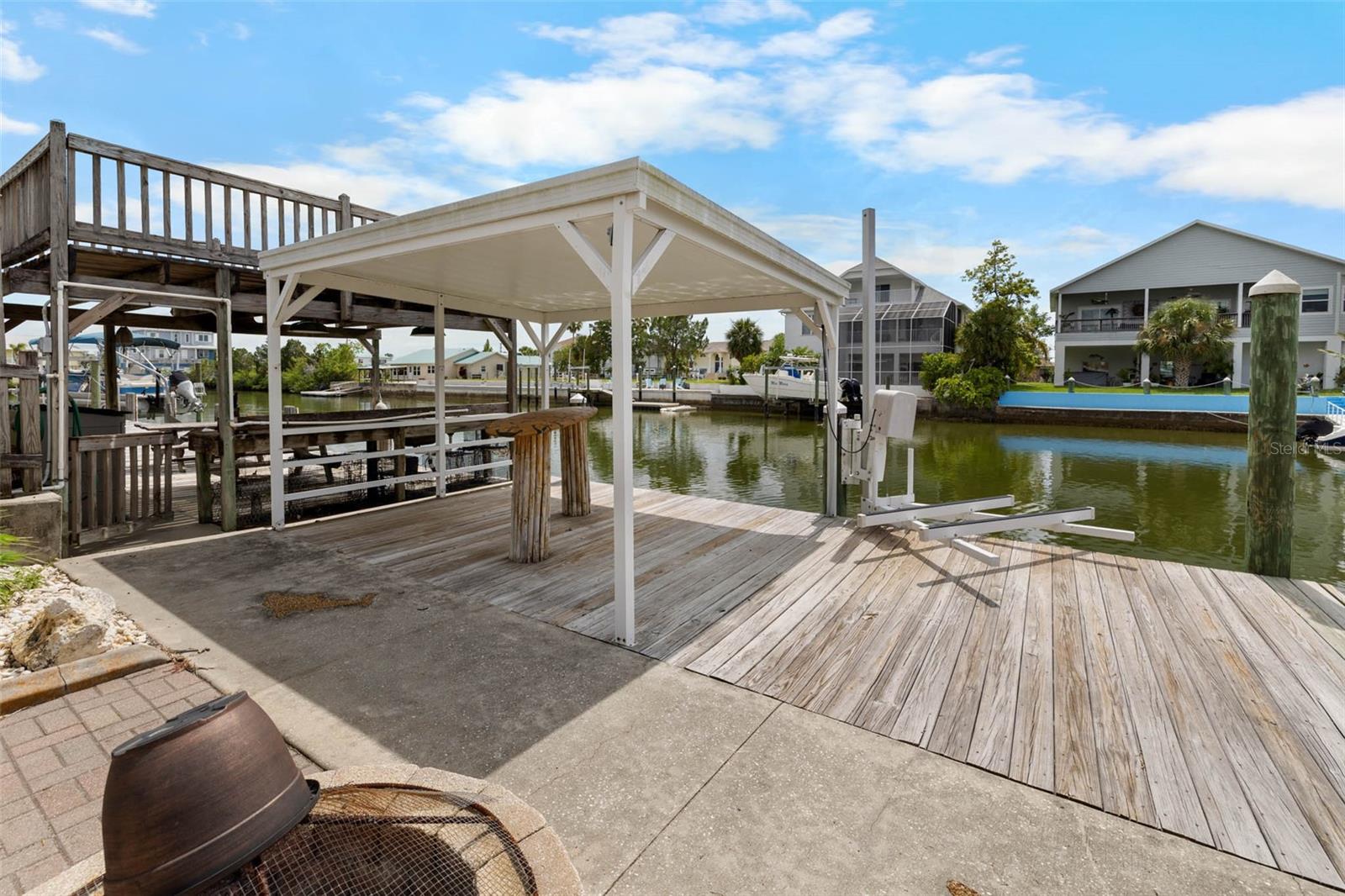 4299 BELLAIRE DR