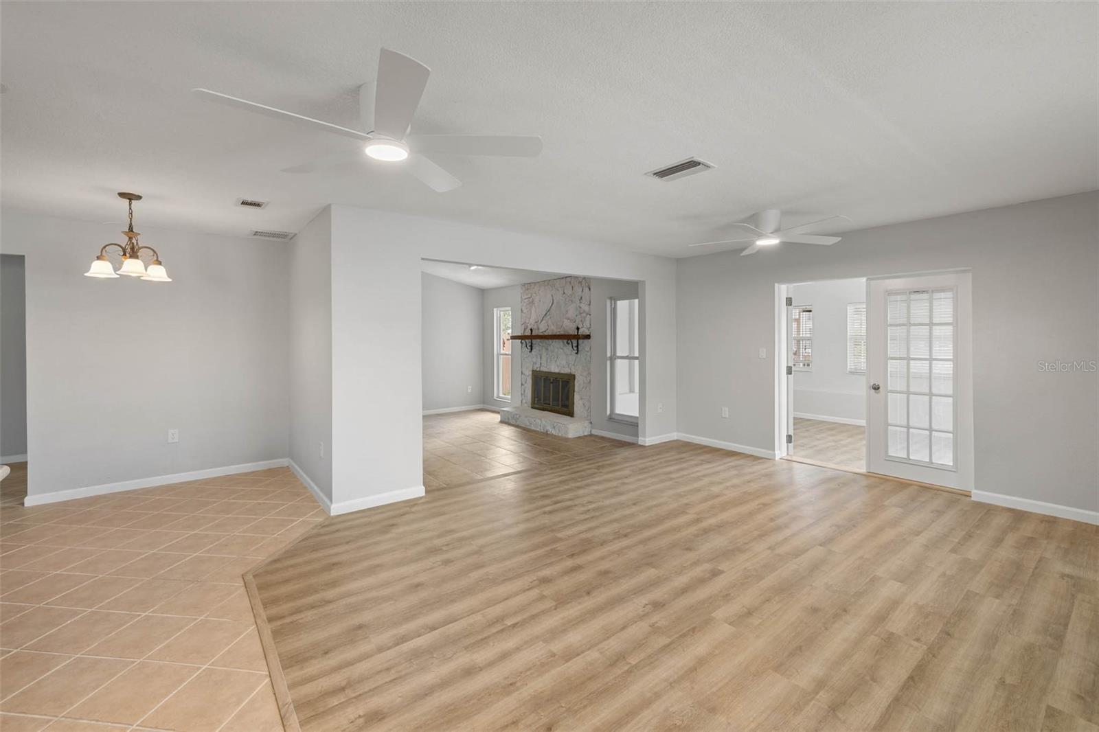 4299 BELLAIRE DR