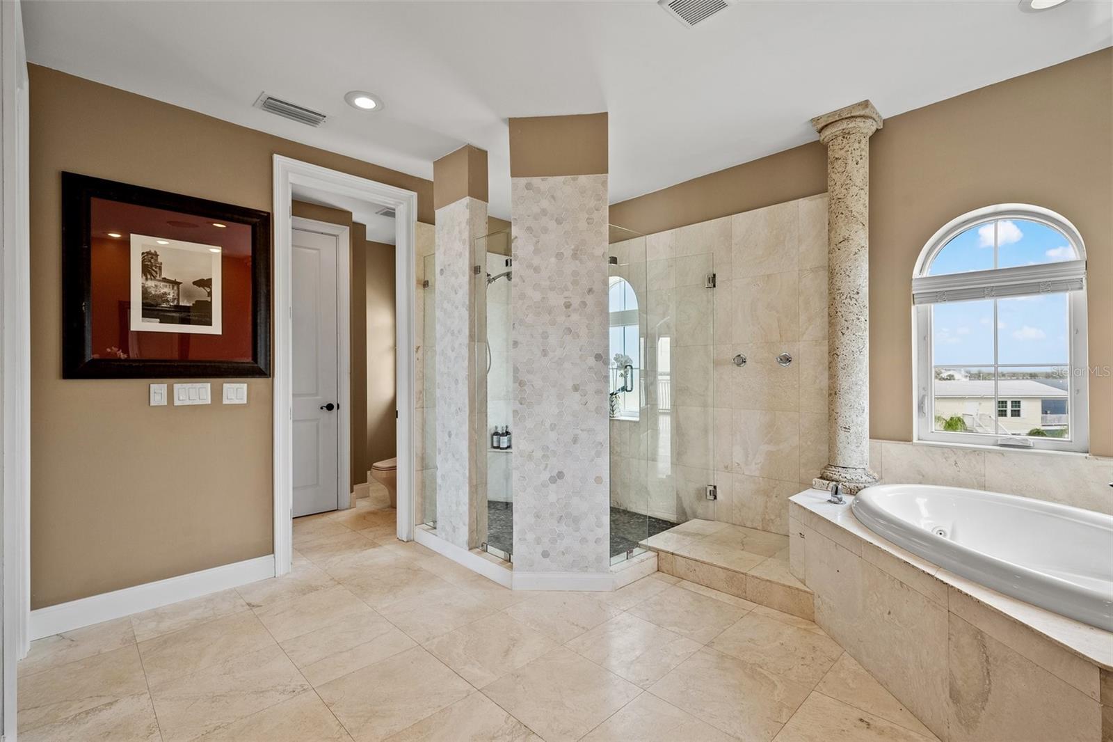 3236 GULF WINDS CIR