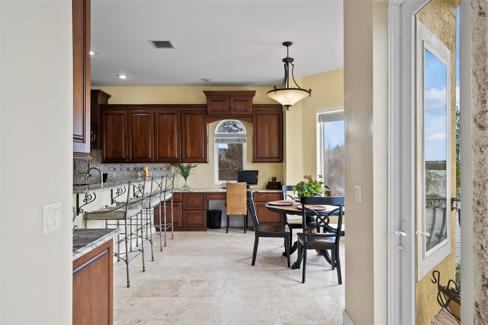 3236 GULF WINDS CIR