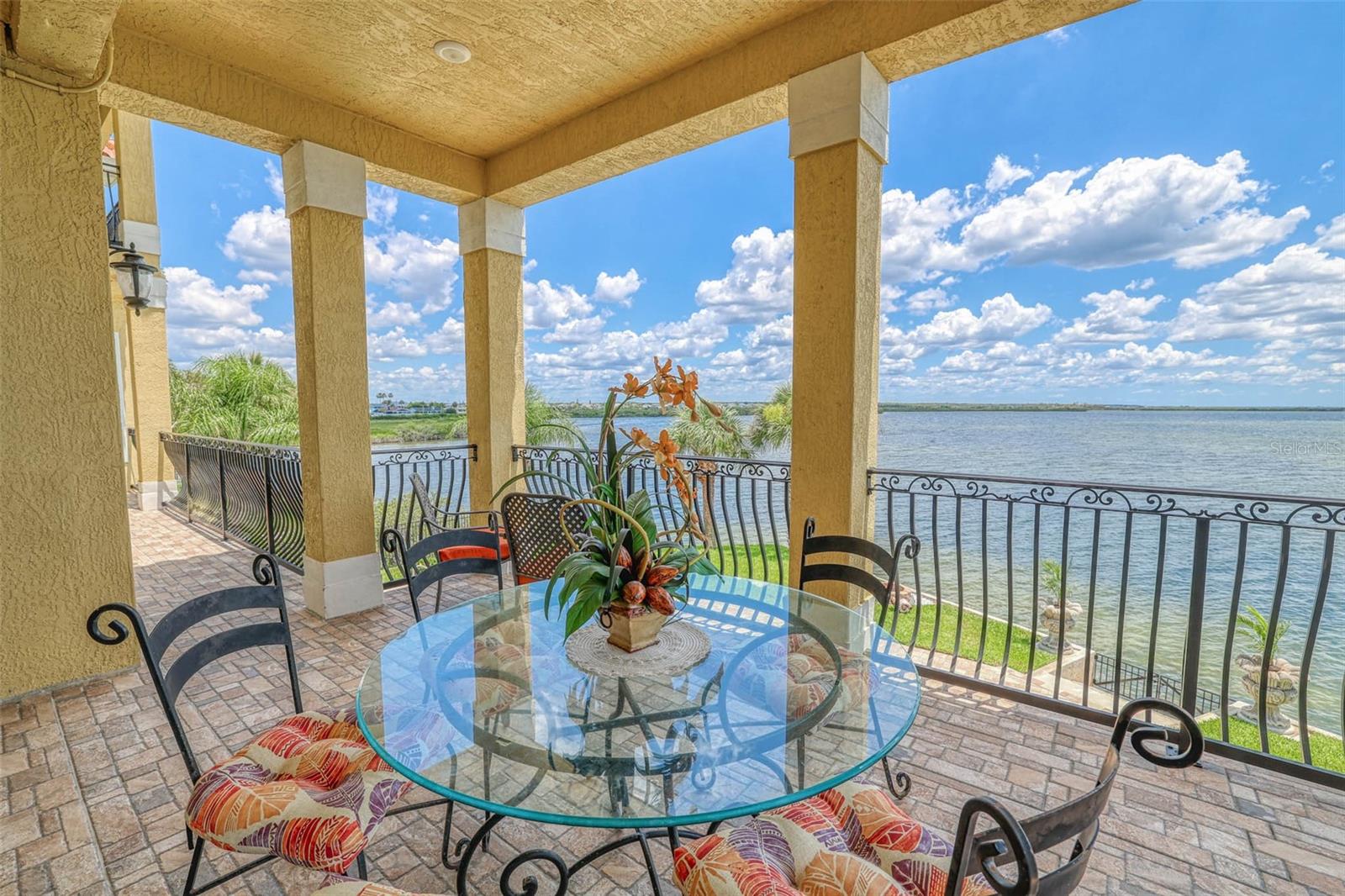 3236 GULF WINDS CIR