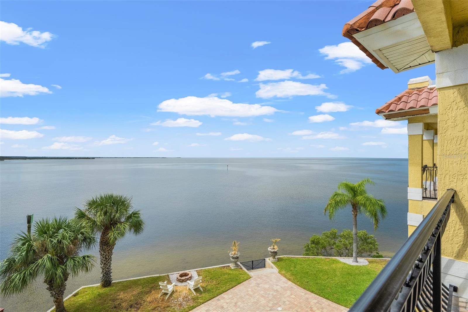 3236 GULF WINDS CIR