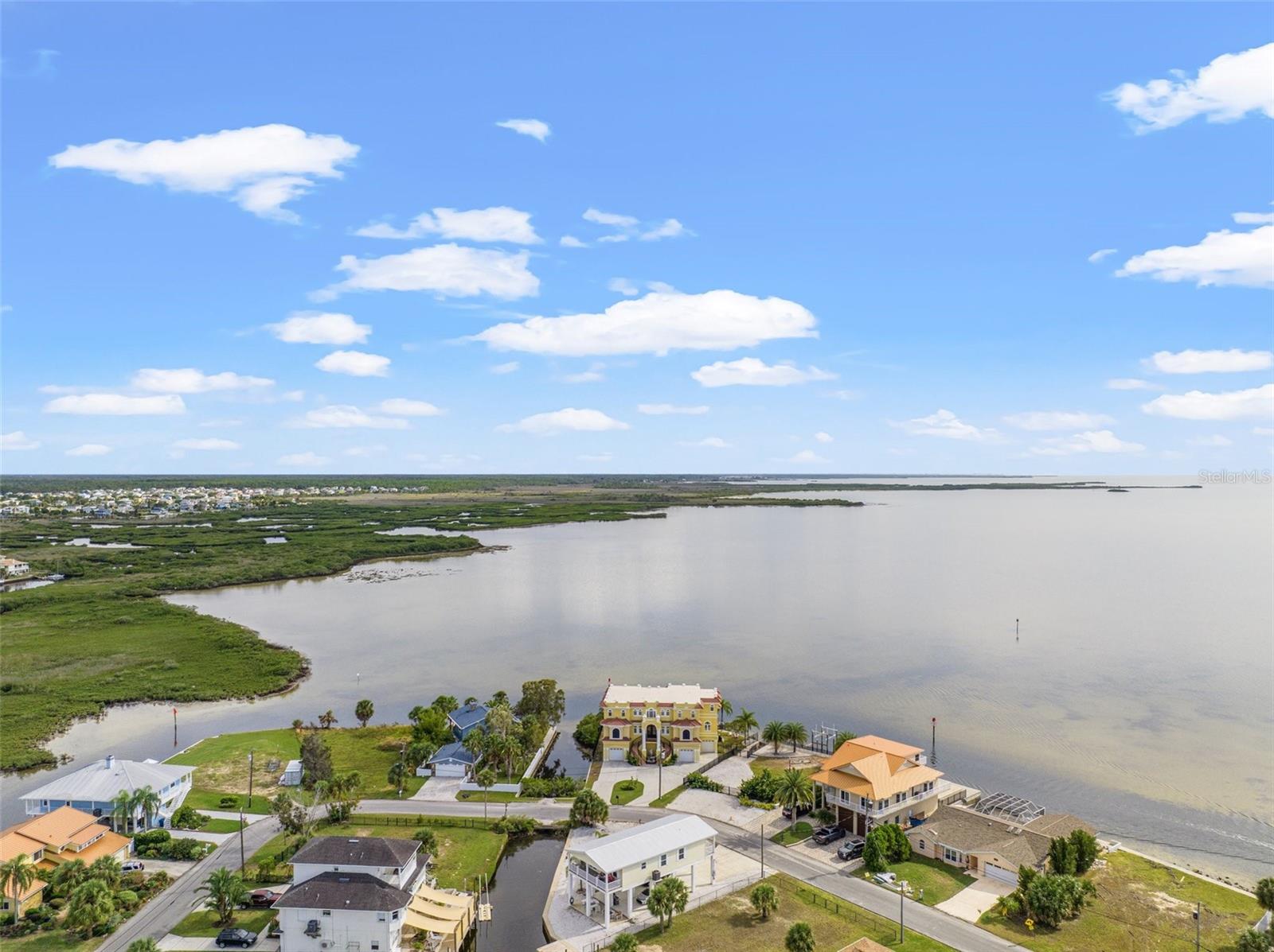 3236 GULF WINDS CIR