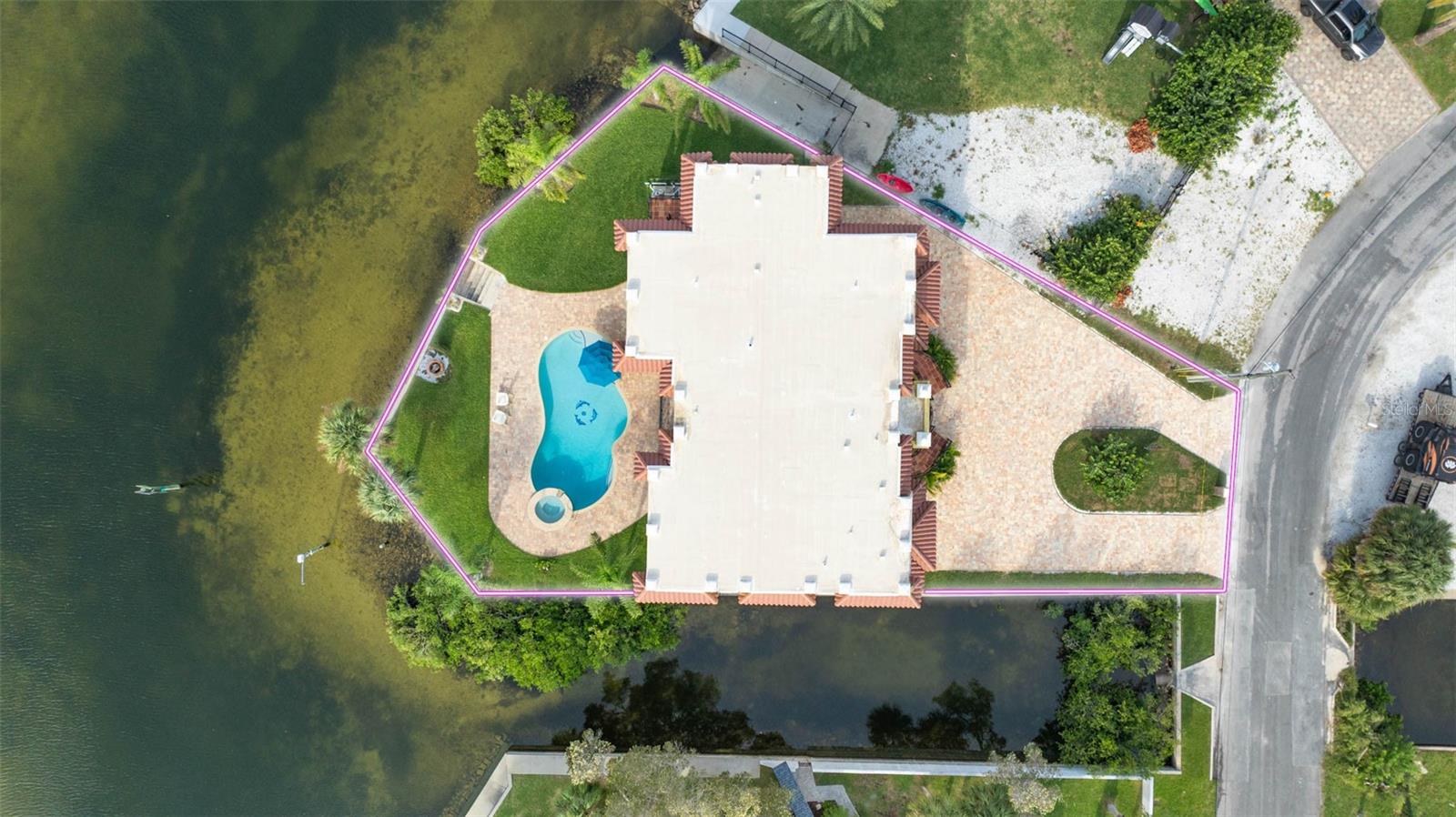 3236 GULF WINDS CIR