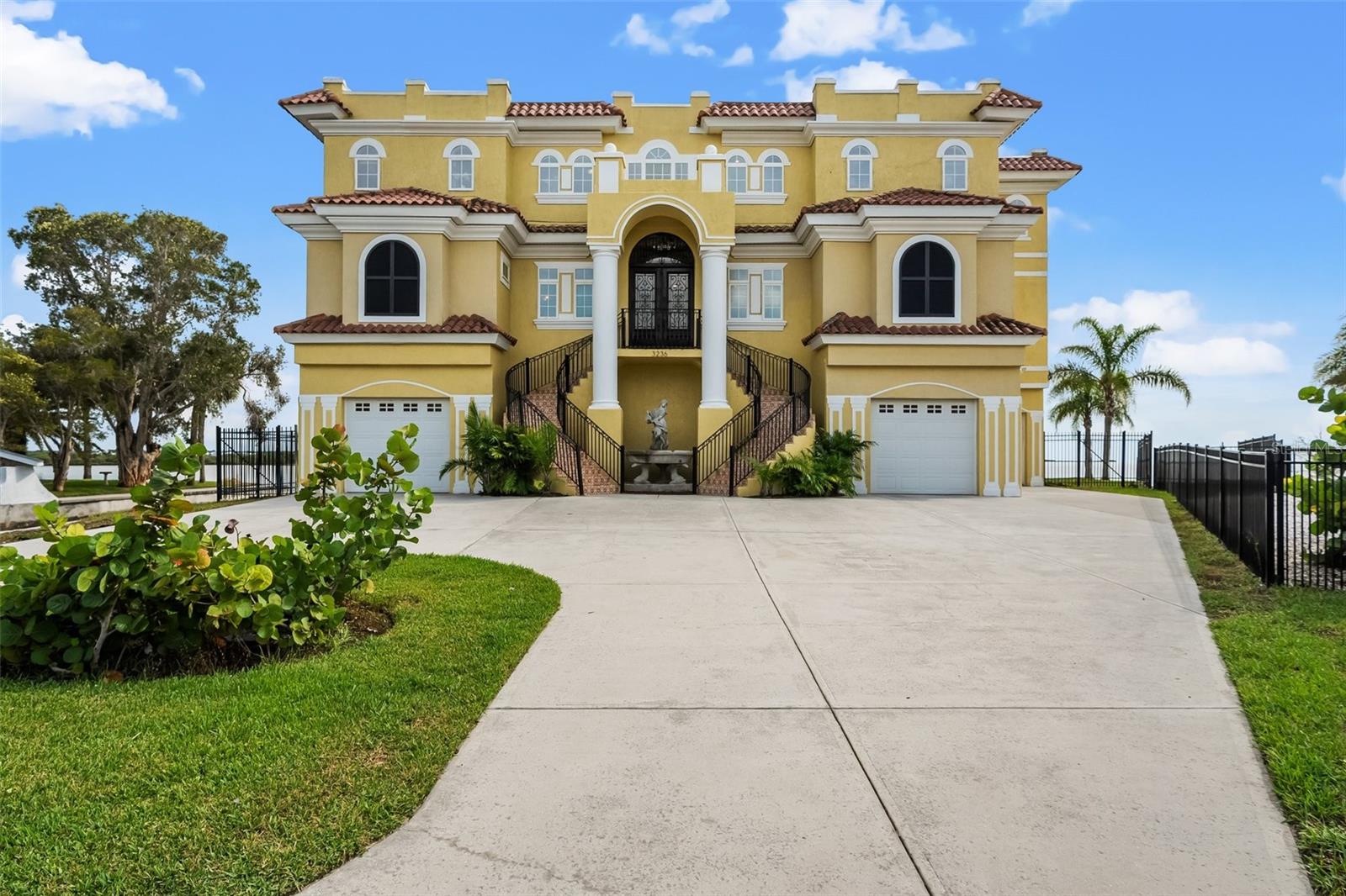 3236 GULF WINDS CIR