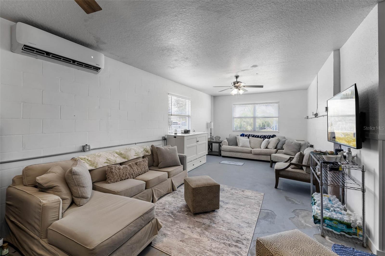 4464 NEPTUNE DR