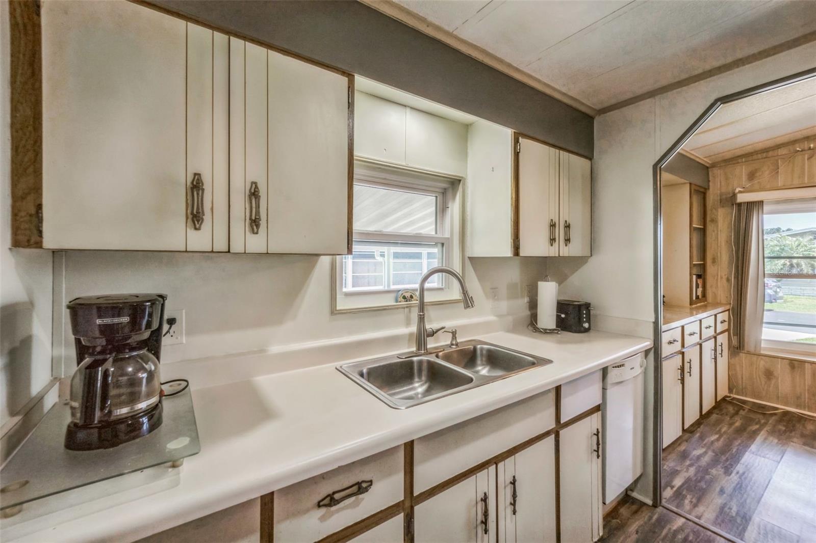 97 PARSON DR