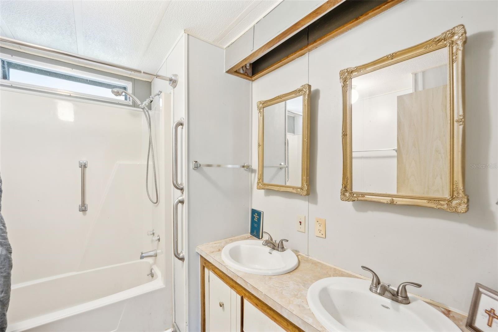 97 PARSON DR