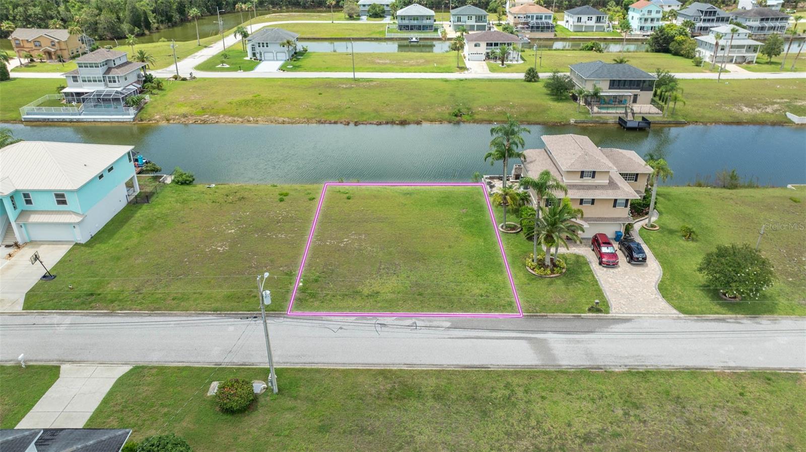 3456 CROAKER DR