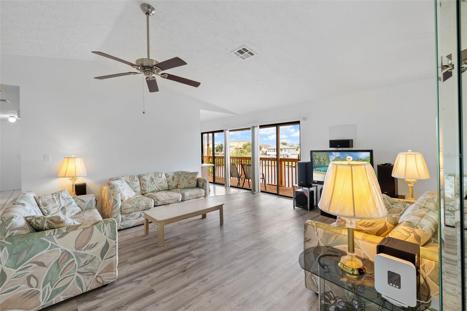 4279 NEWPORT DR