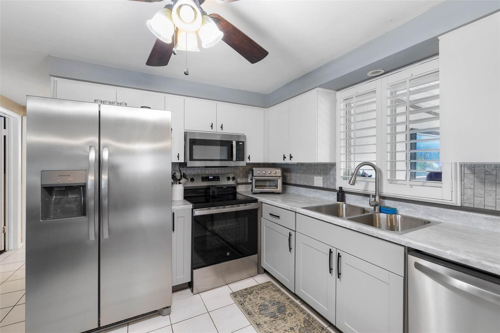3260 GULFVIEW DR