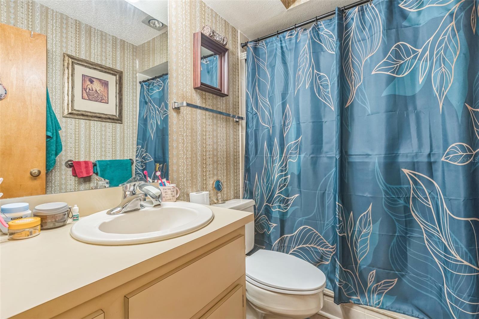 5225 IMPERIAL LAKES BLVD #9