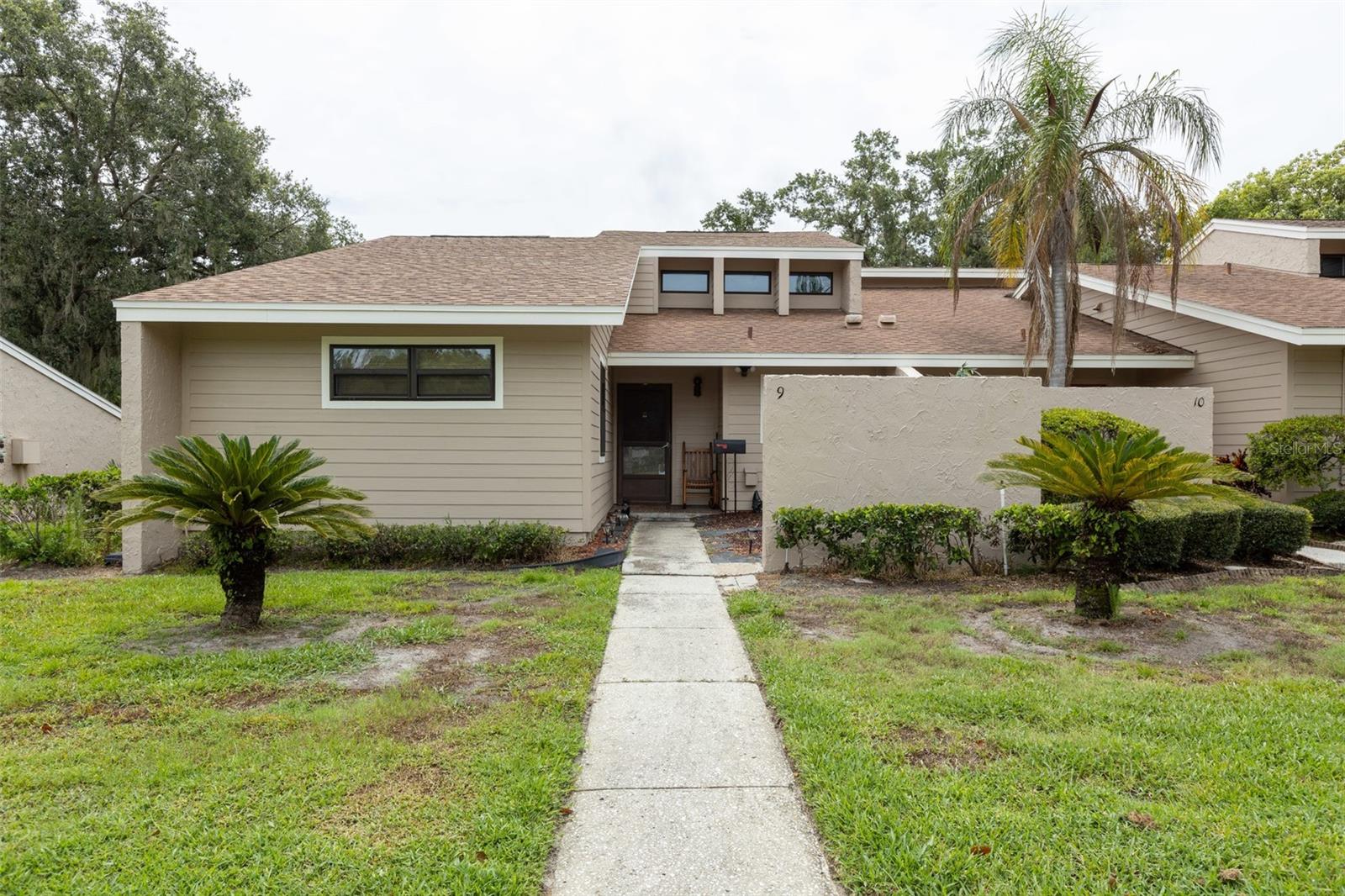 5225 IMPERIAL LAKES BLVD #9