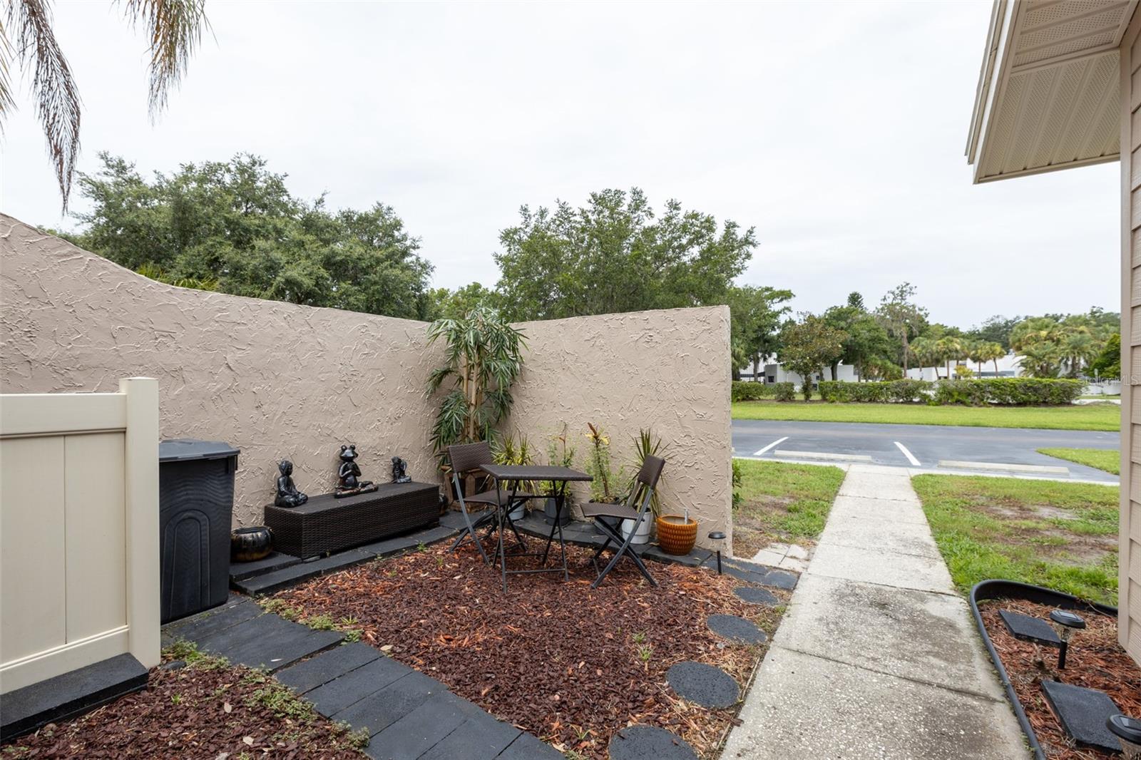 5225 IMPERIAL LAKES BLVD #9