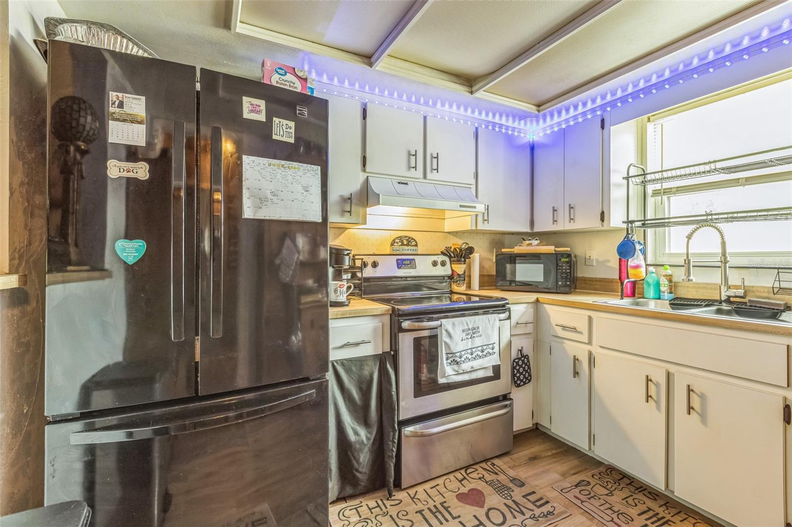5225 IMPERIAL LAKES BLVD #9
