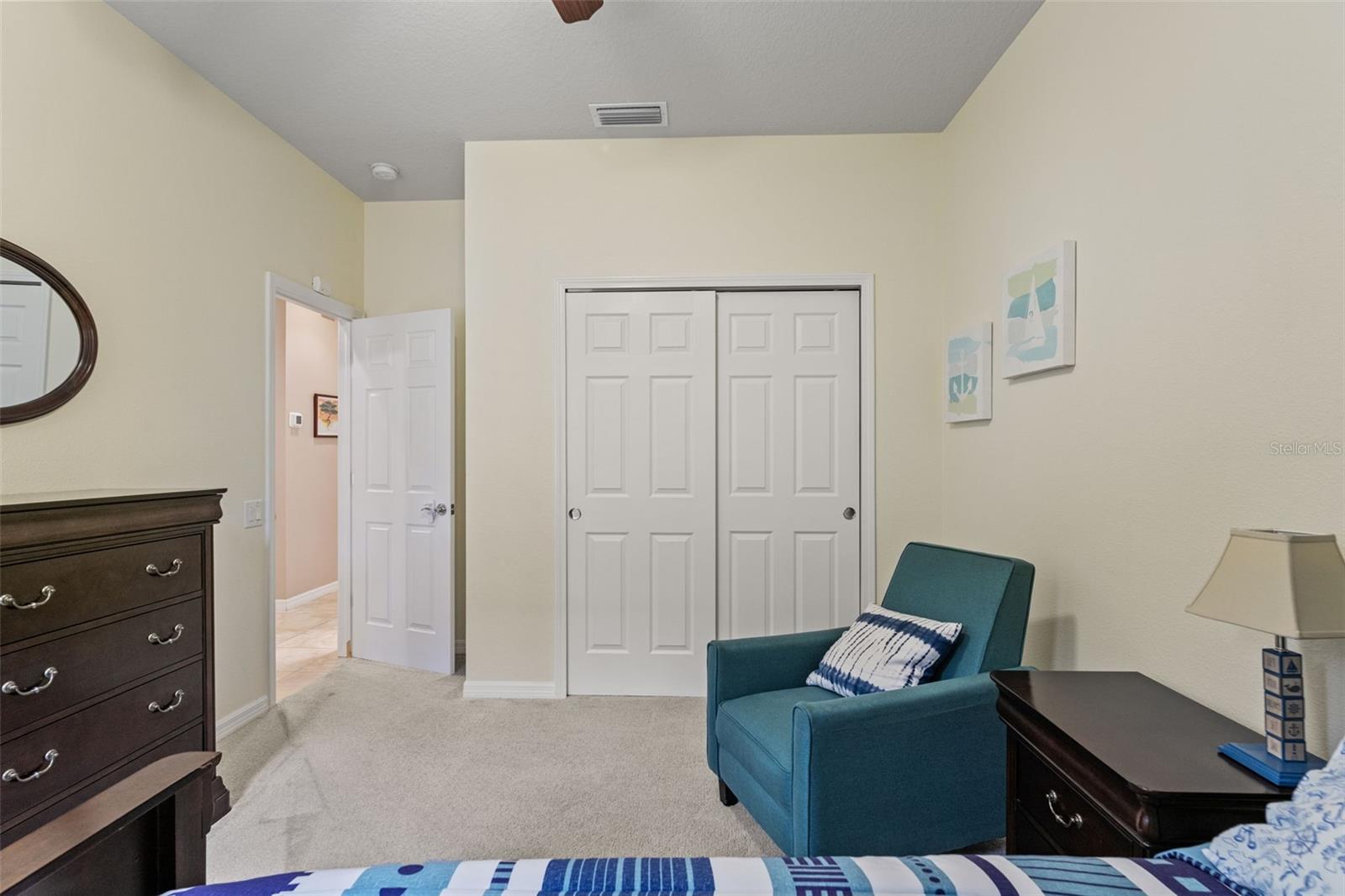 2226 LANDSIDE DR