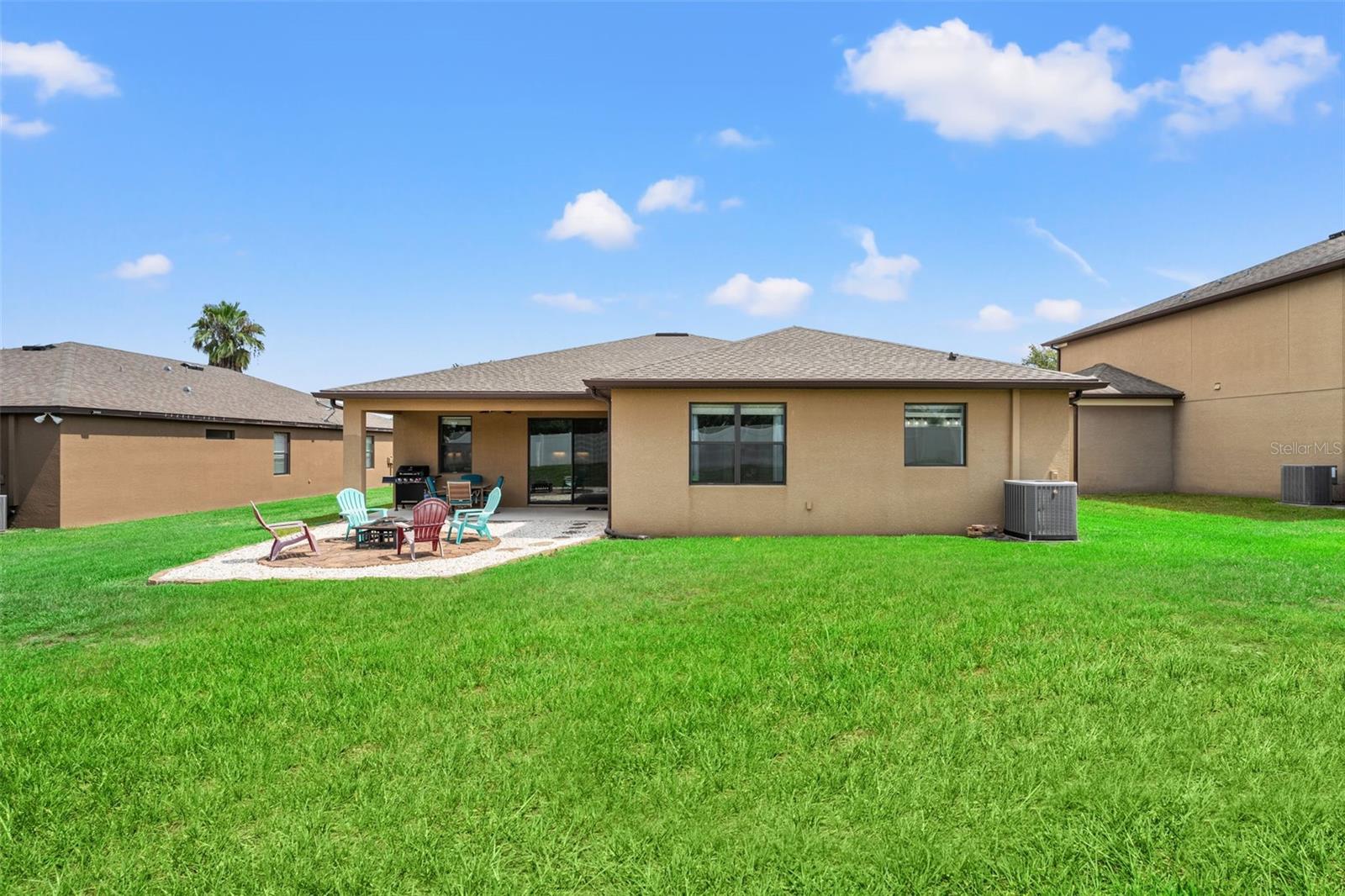 2226 LANDSIDE DR